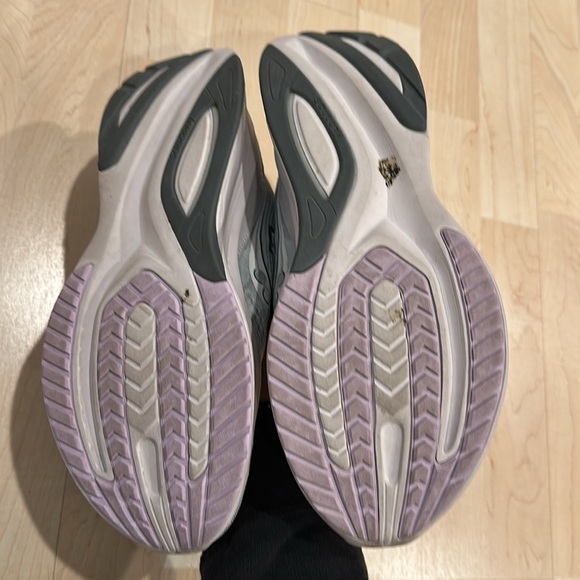 💙Saucony Guide 16 - Picture 5 of 8
